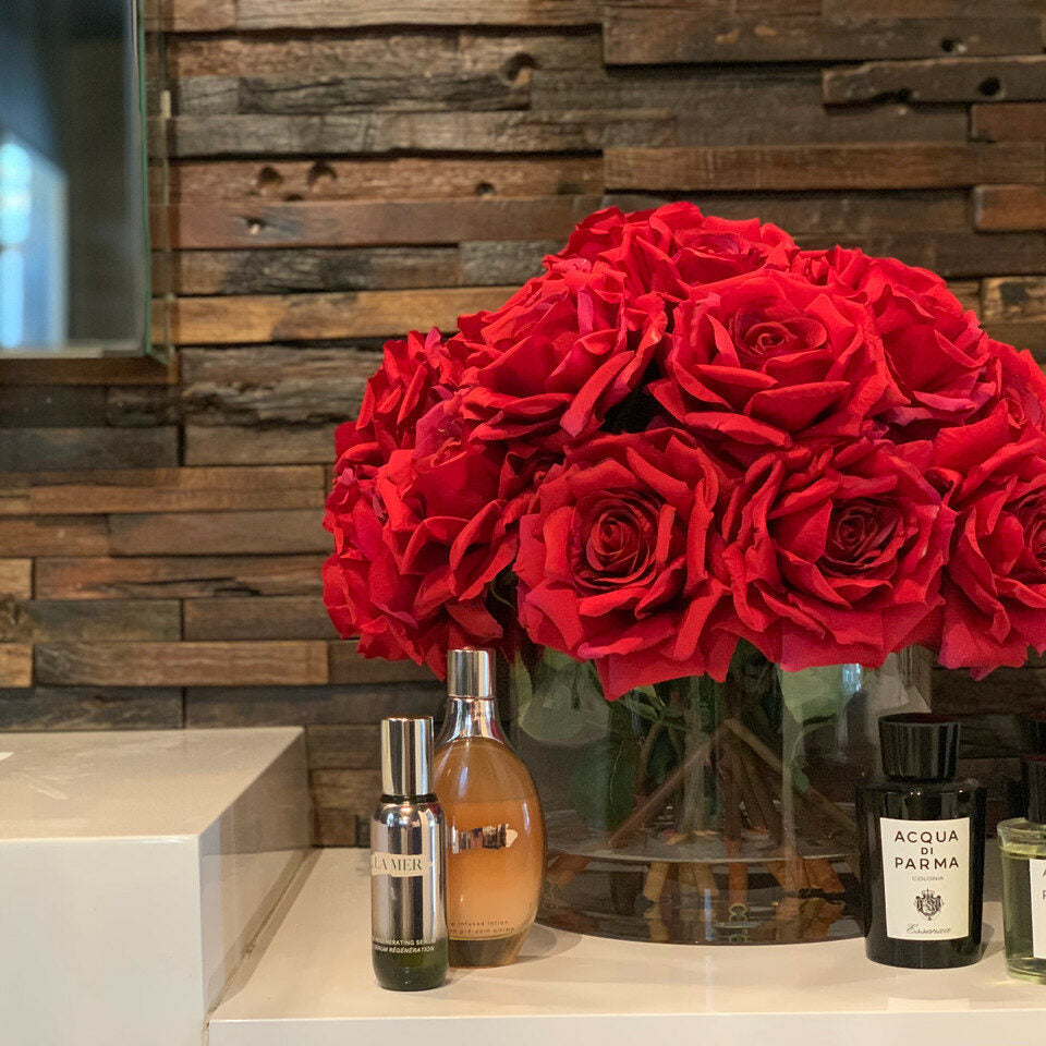 Cylinder with Red Roses – The Ever Botanic