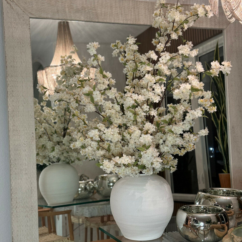 Konos Vase with Cherry Blossoms – The Ever Botanic